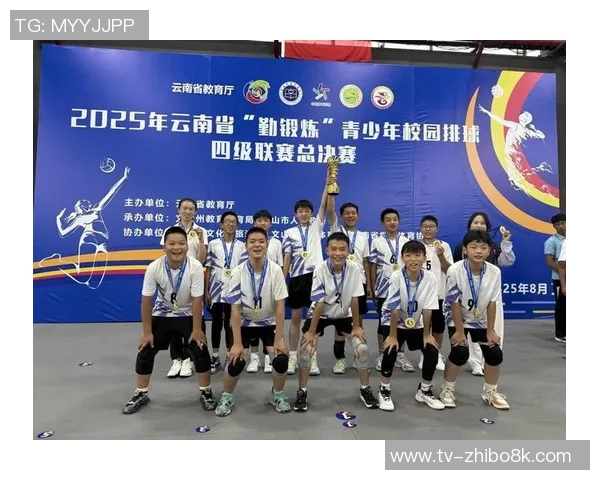 全北现代勇夺冠军荣耀时刻展现球队不屈精神与卓越实力