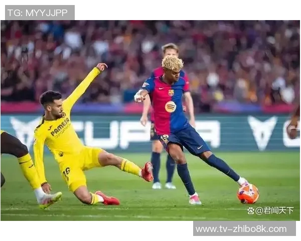 巴萨公开训练课会员持票被拒入场安保措施引发球迷抗议